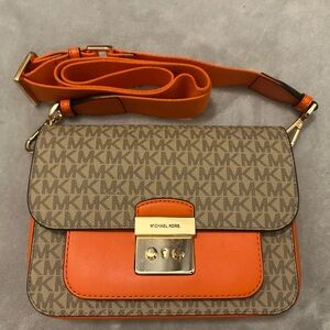 Michael Kors Sloan Editor Messenger Bag